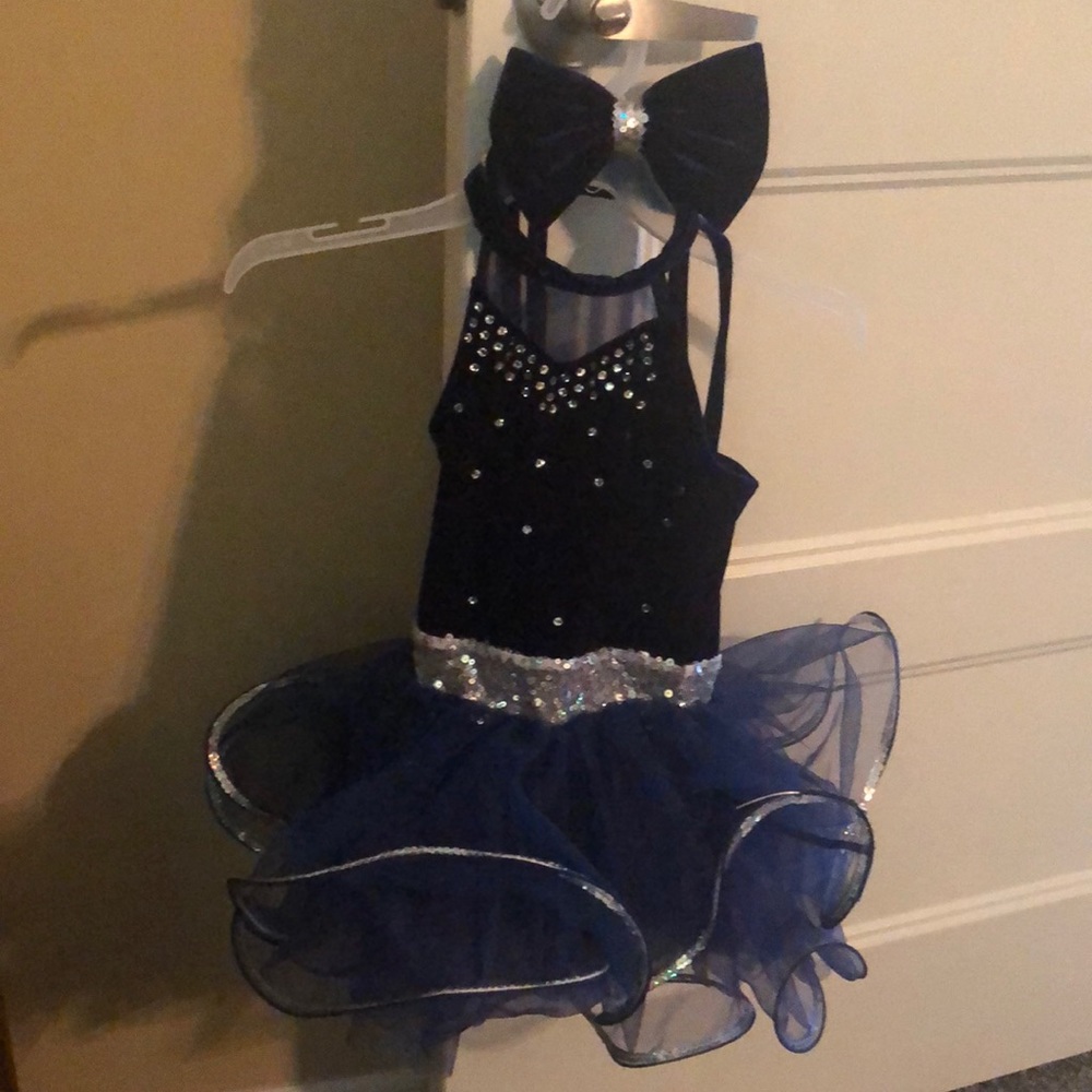 Girls ballet outfit, size small